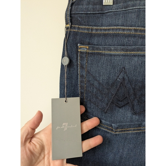 7 For All Mankind A Pocket Flare Jeans in Nouveau New York Dark Wash - Picture 6 of 8